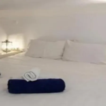 ヴィラ Agiou Mina In Santorini サントリーニ